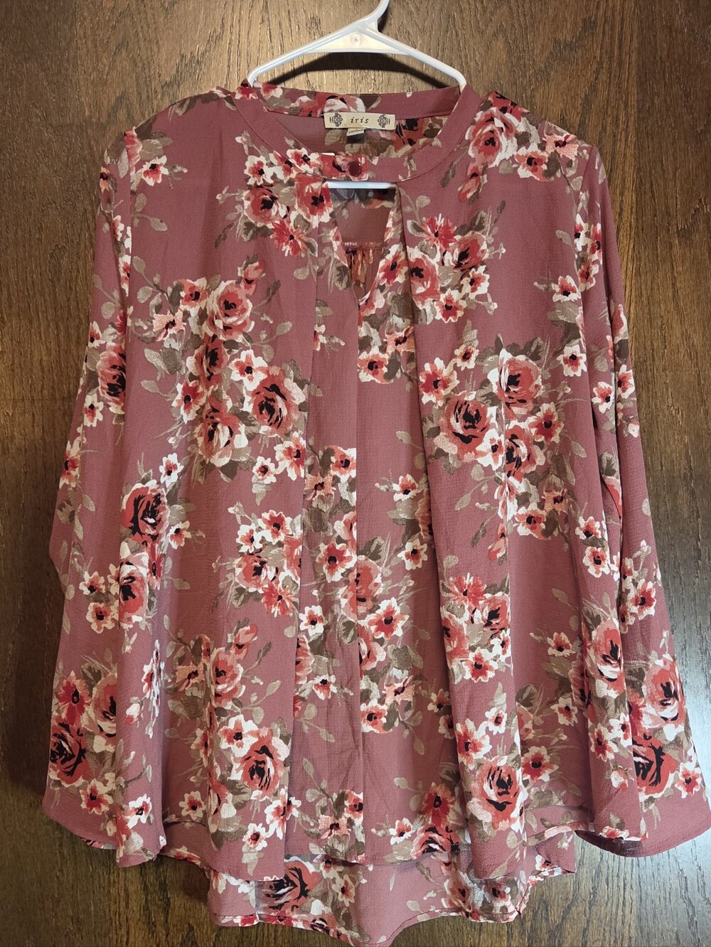 Iris Mauve Floral Button-Front Blouse